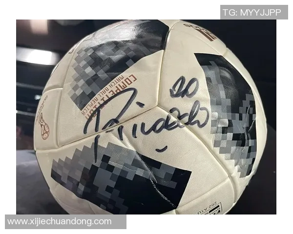 足球明星签名珍藏集锦图展示各大球星独特风采与个人魅力 足球明星签名珍藏集锦图展示各大球星独特风采与个人魅力